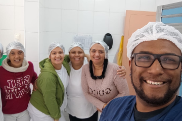 Visita aos trabalhadores da Angá unidade Emef Eduardo prado